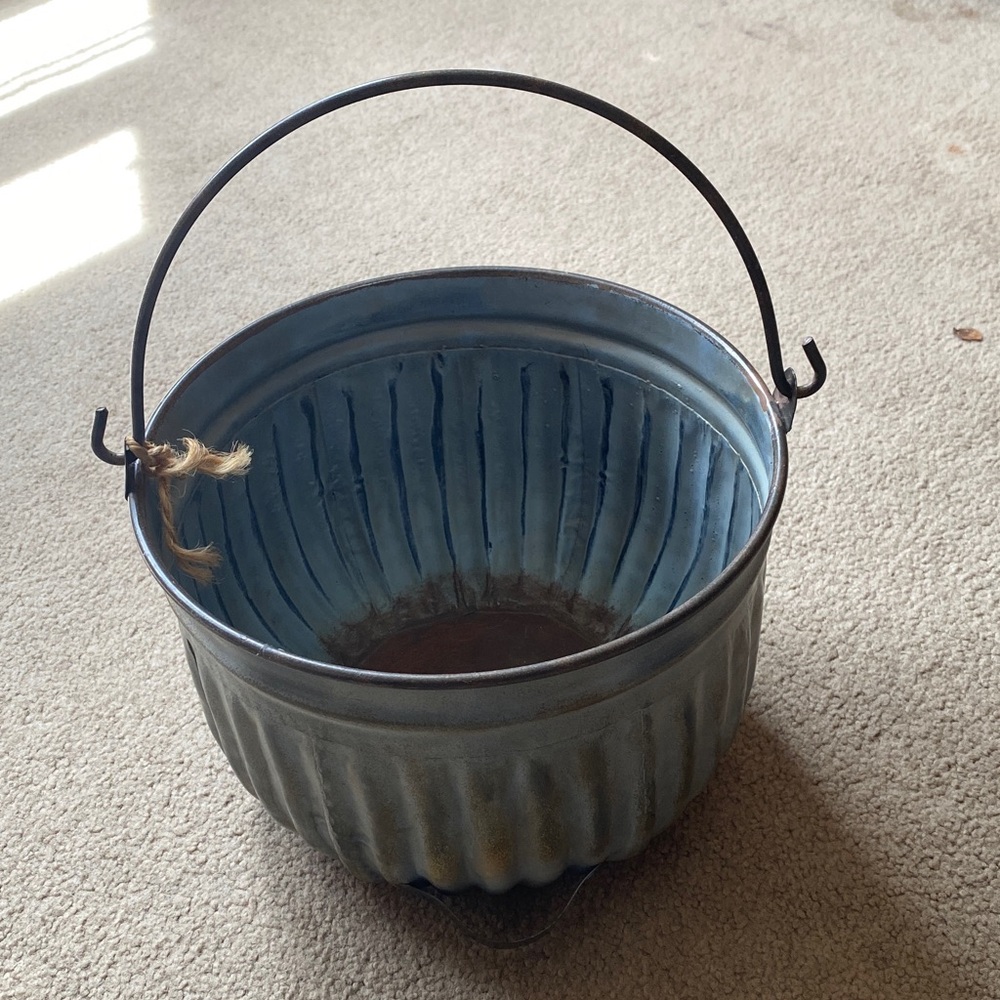Blue Metal Decorative Bucket with Handle - Unbranded